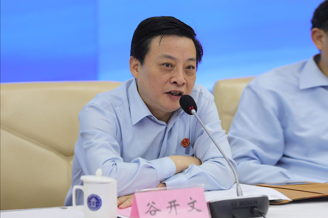 我院召开李迎昌荣获第二届上海法院十佳青年称号表彰